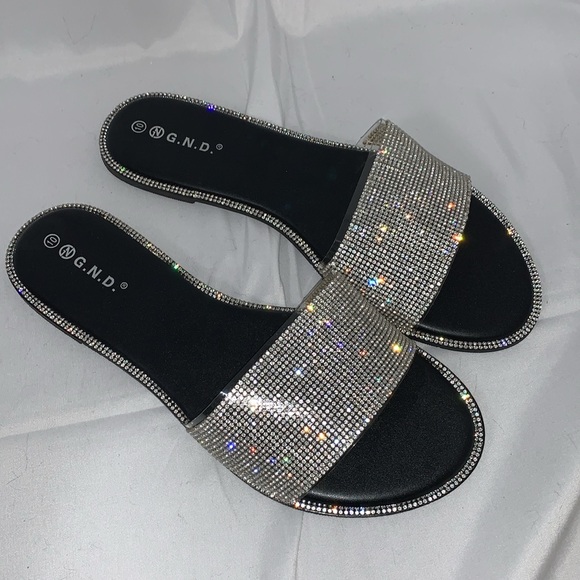 BLACK RHINESTONE SLIDES - Picture 4 of 7